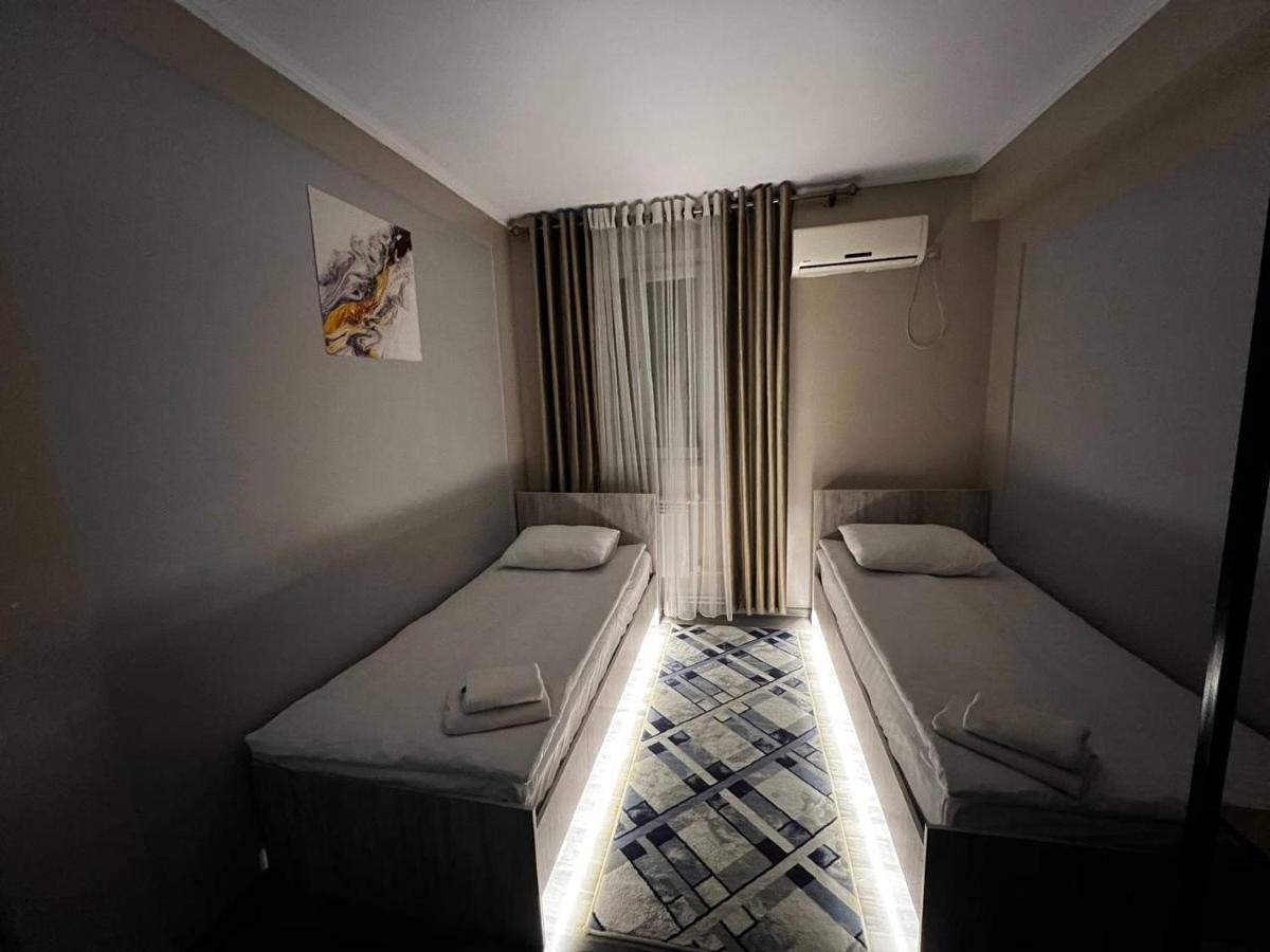 Ave Hotel Ош Екстер'єр фото